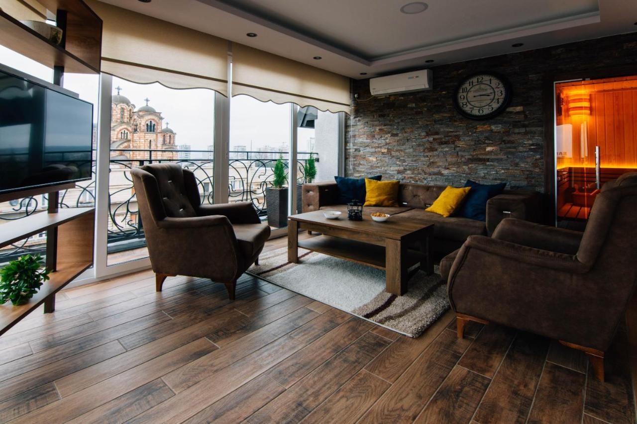 President Lux Apartment *